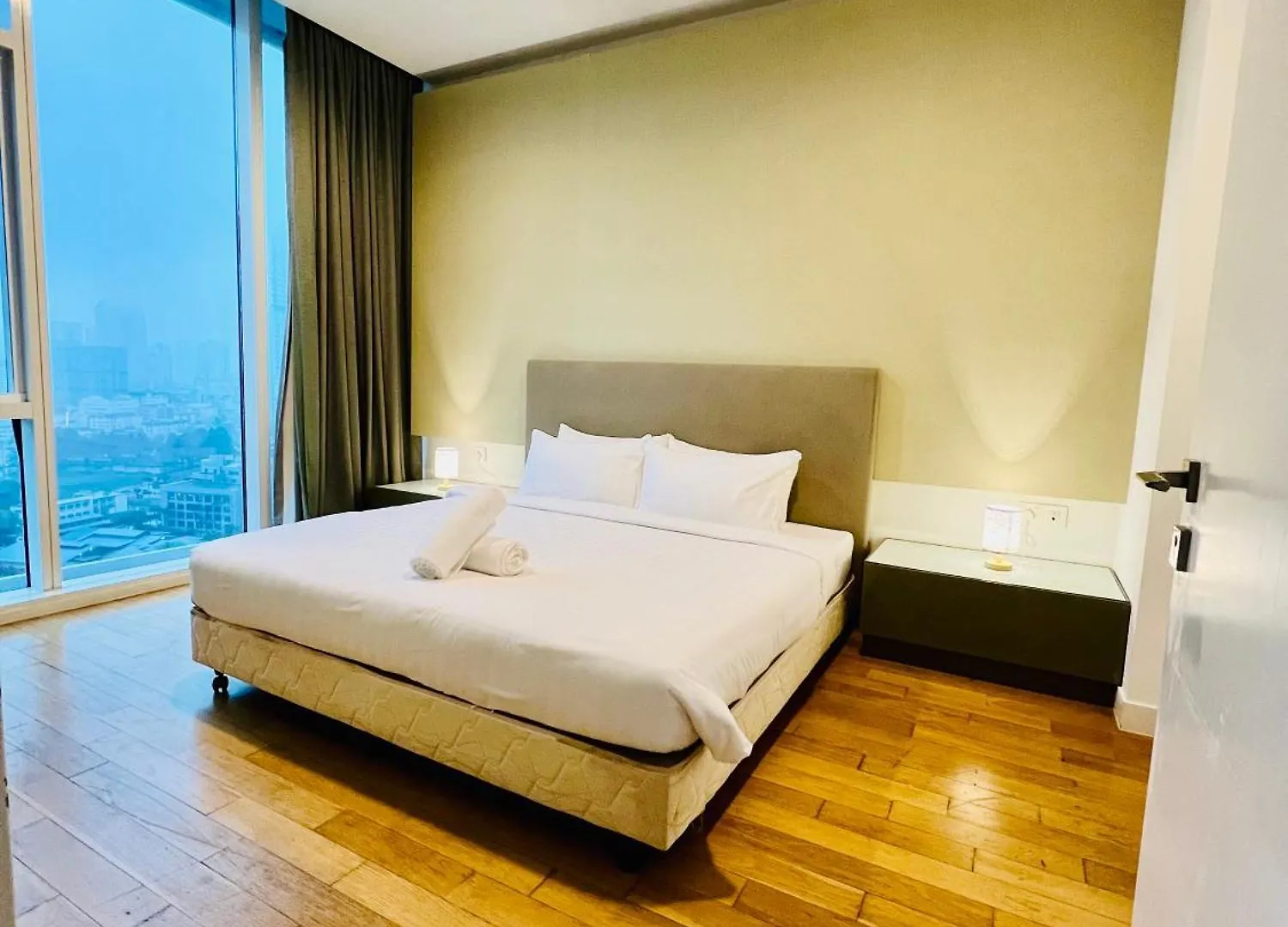 *****  Platinum Aman Tokyo Hotel Kuala Lumpur Malaysia